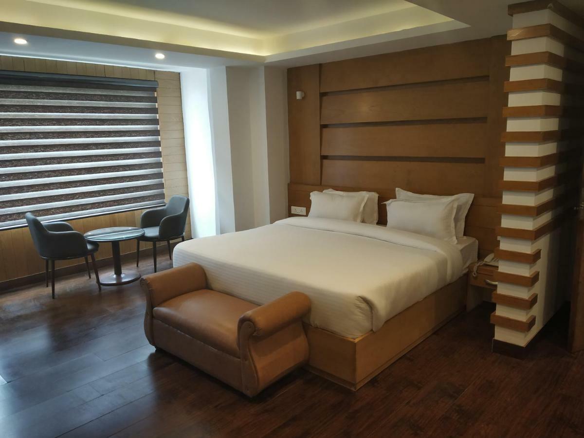 Hotel Beechwood Mussoorie Exterior photo