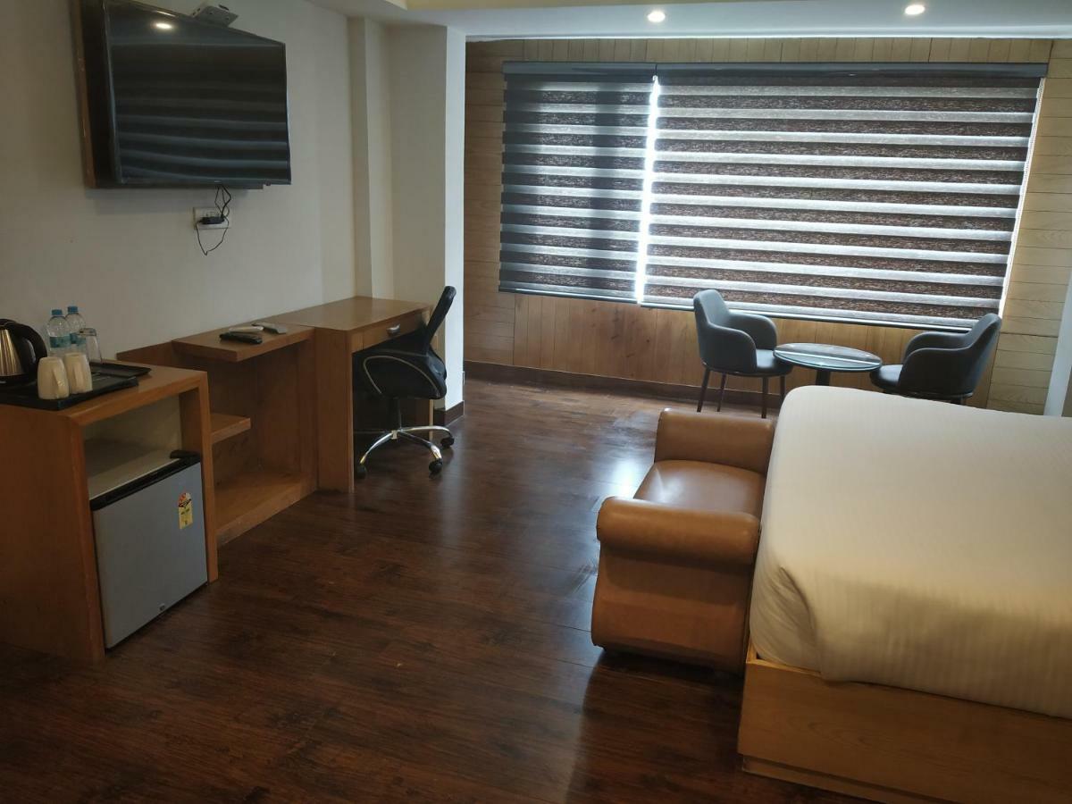 Hotel Beechwood Mussoorie Exterior photo